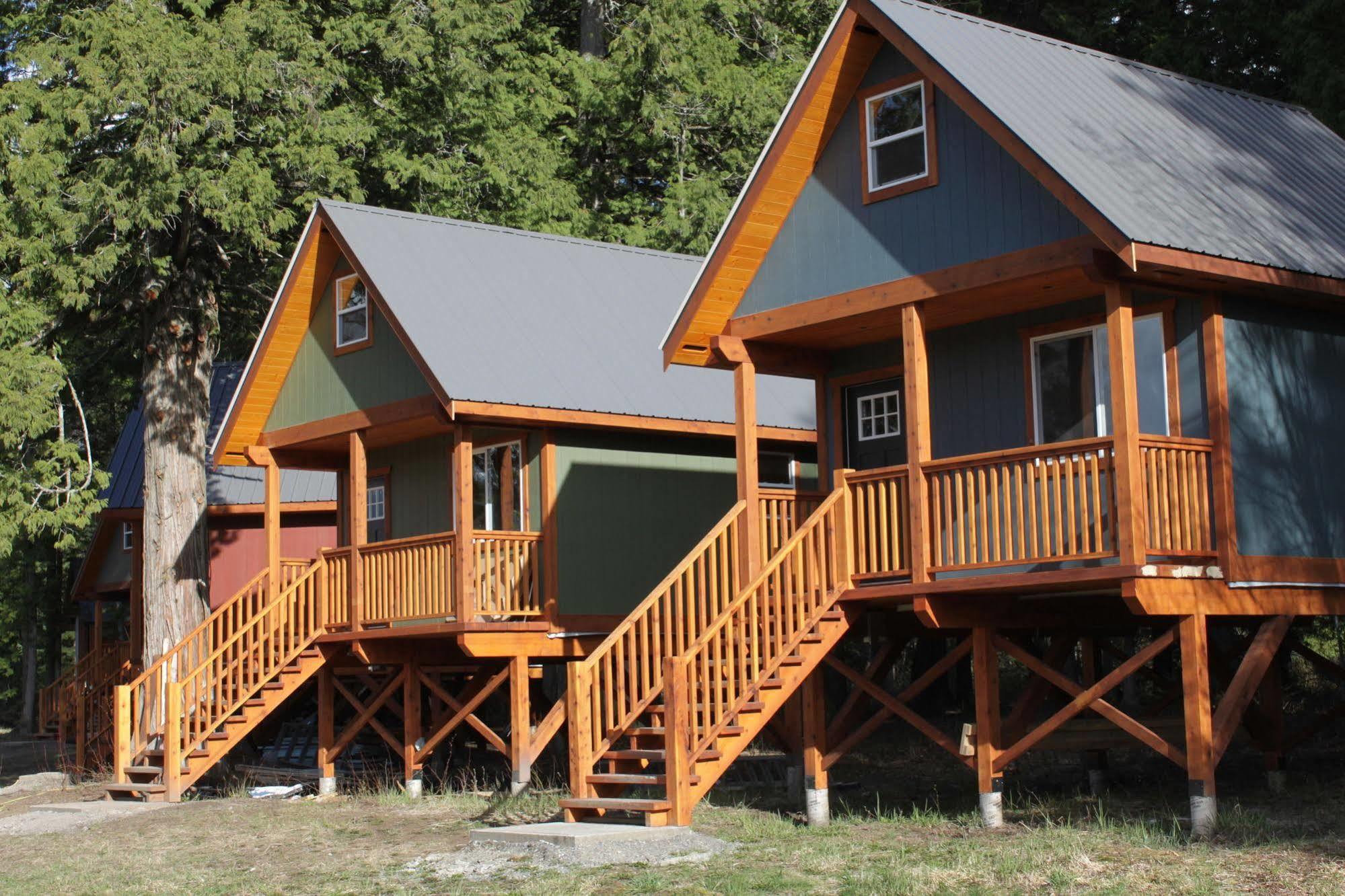 Hidden Acres Farm And Treehouse Resort Terrace Exterior photo
